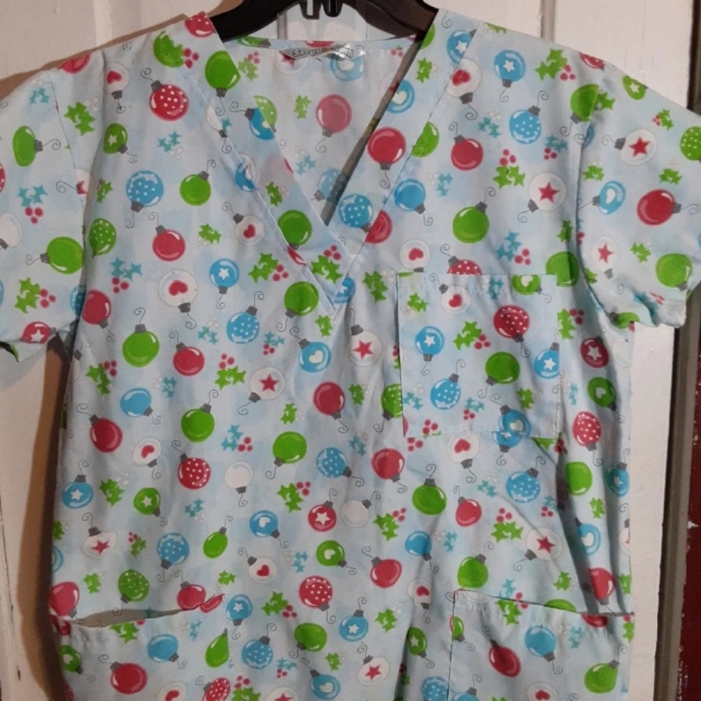 Scrub top